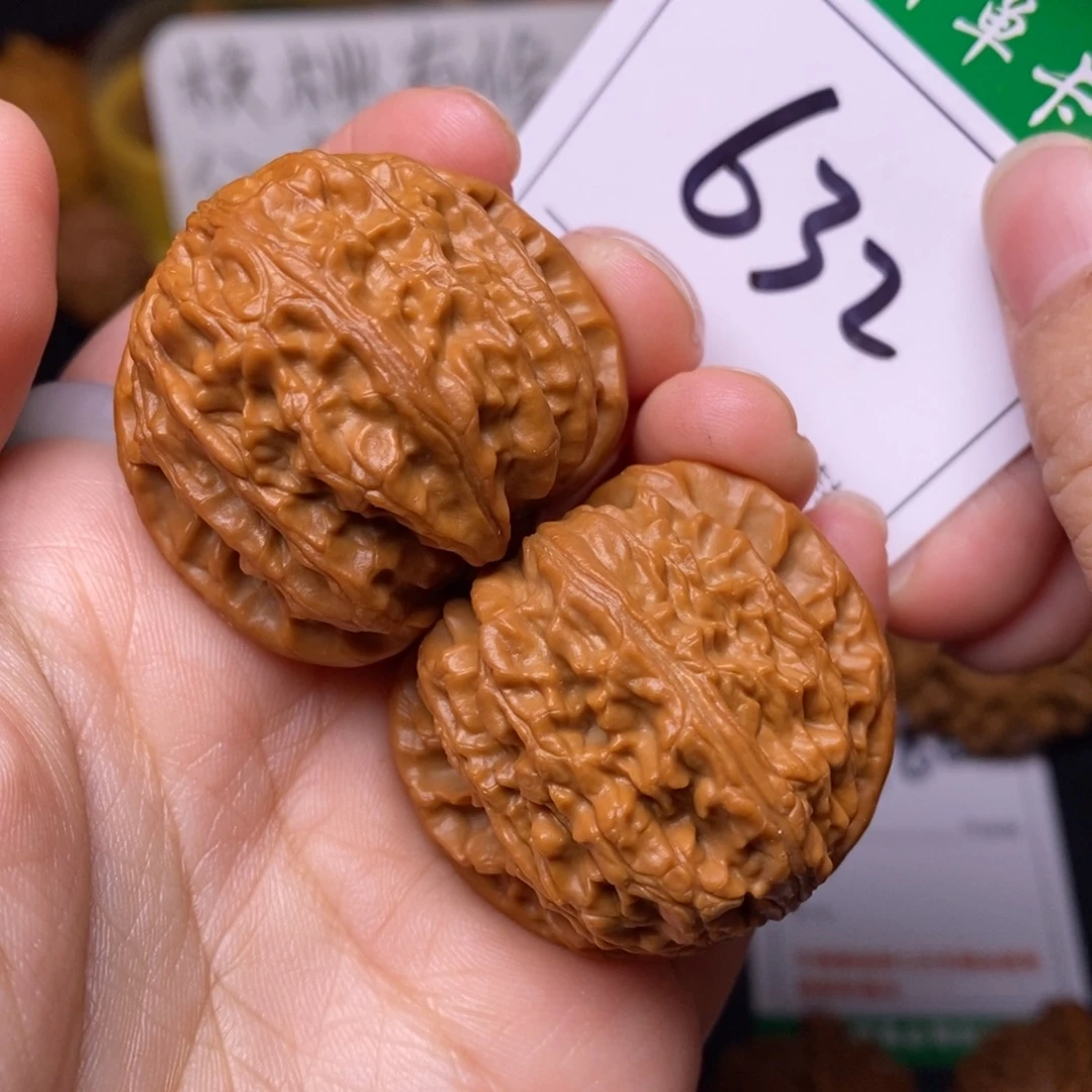 把件文玩核桃632白狮子3.7