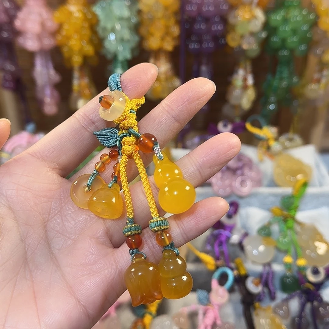 玛瑙/玉髓未镶嵌钥匙挂件