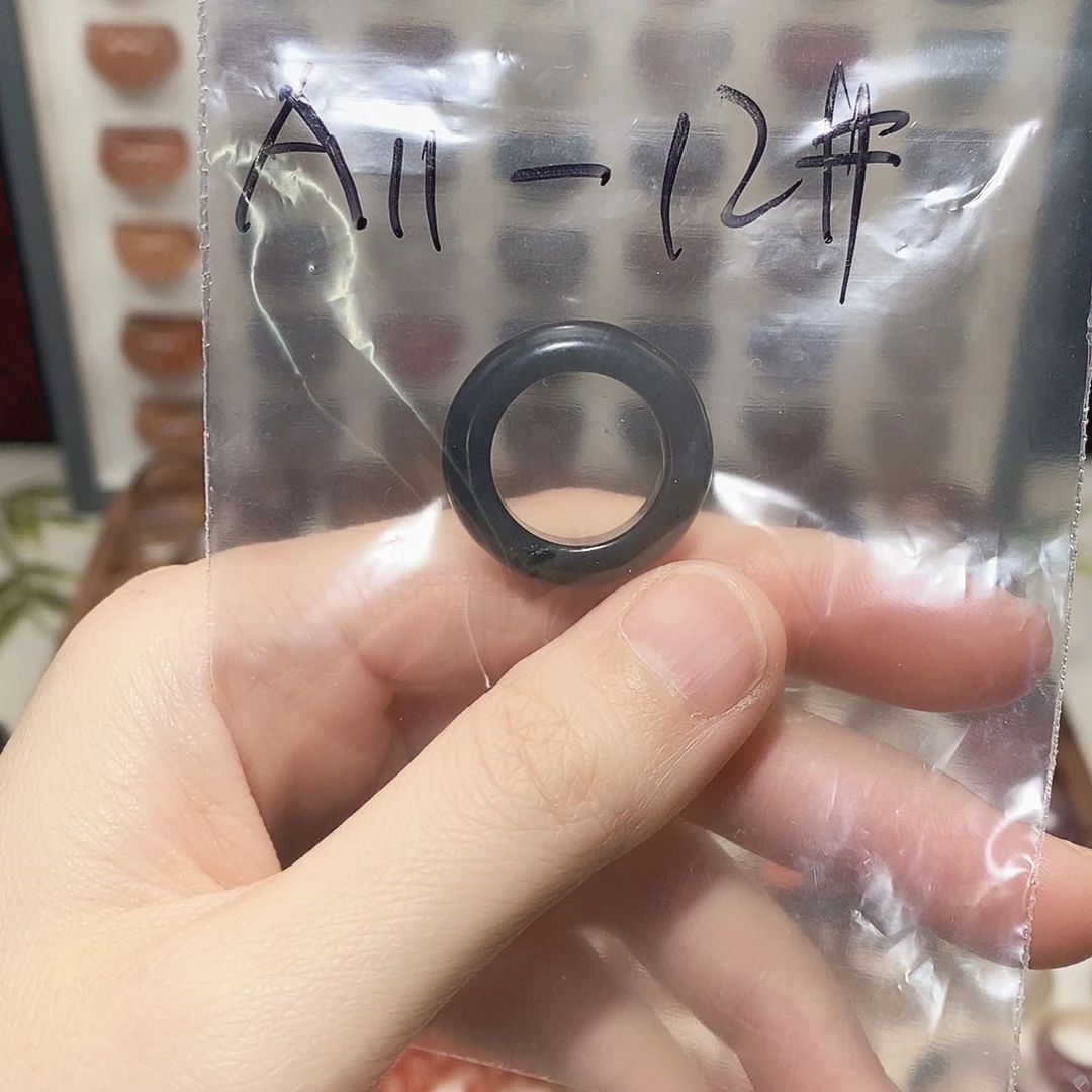 玛瑙/玉髓未镶嵌戒指港12码岫玉不退换