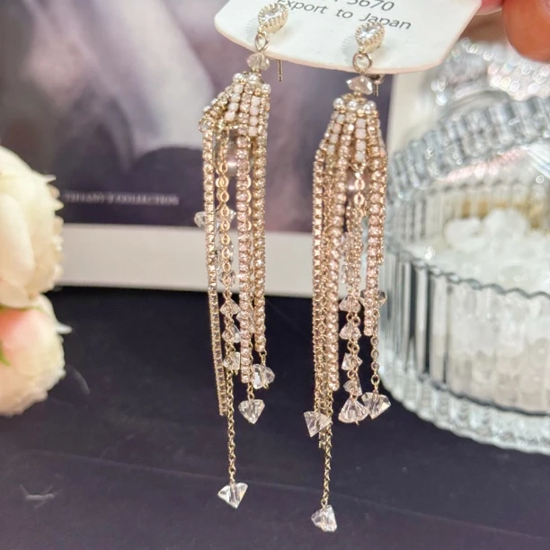 铜合金耳饰 A283 流苏耳环镶嵌耳钉轻奢高级感时尚女长款气质