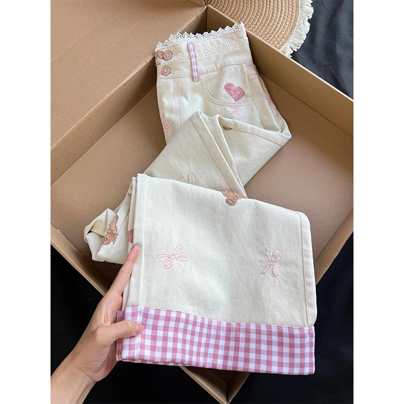 美式复古蝴蝶结桃心小熊牛仔裤女春季格纹翻边高腰宽松显瘦直筒裤