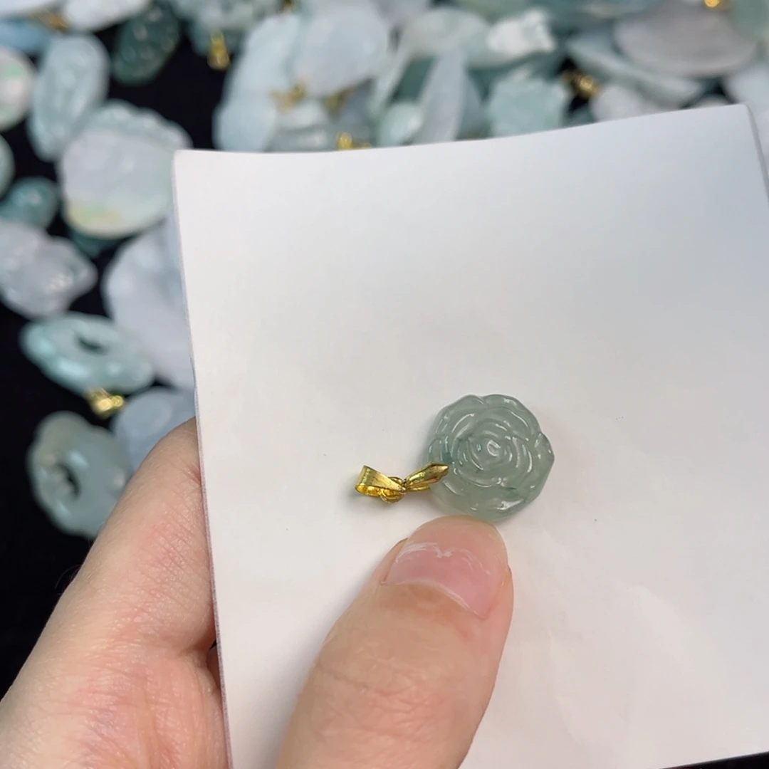 翡翠未镶嵌颈饰天然翡翠