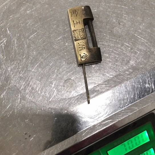 石***緣闪电购铜摆件工艺品