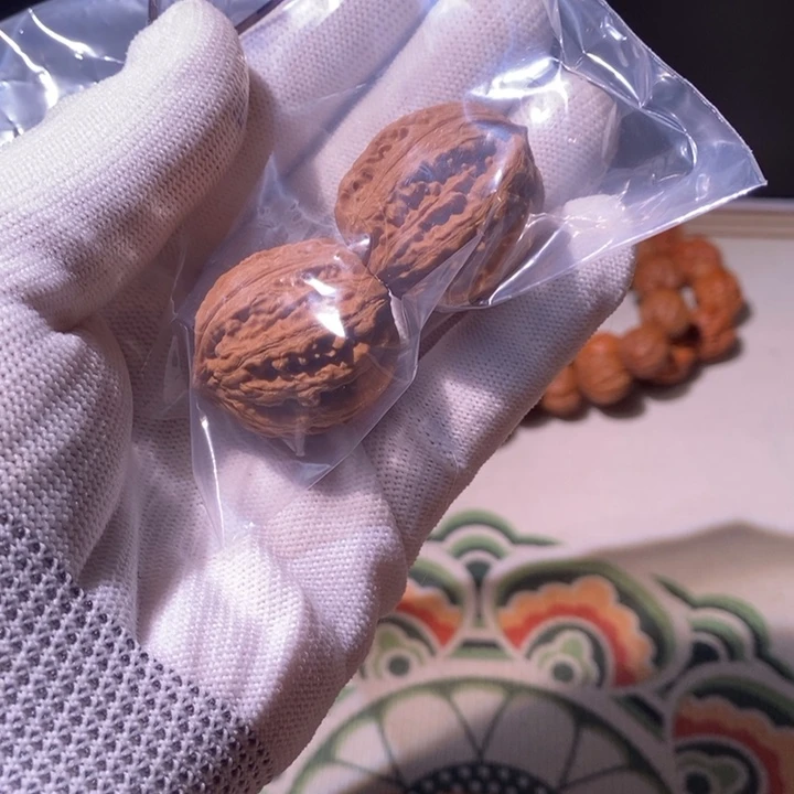 文玩核桃手串?***队…………