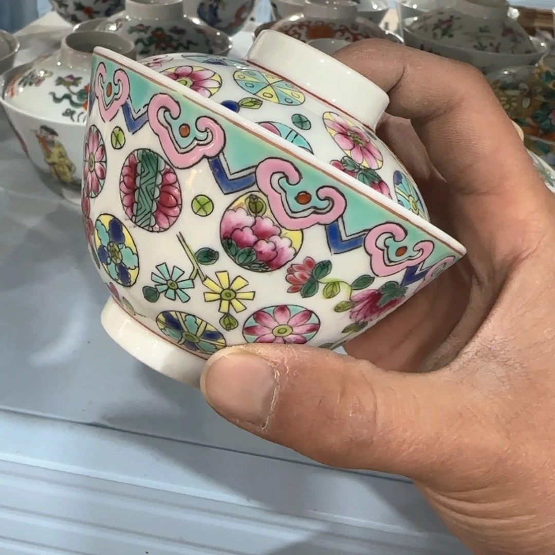 瓷片瓷器的造型艺术是现代生活