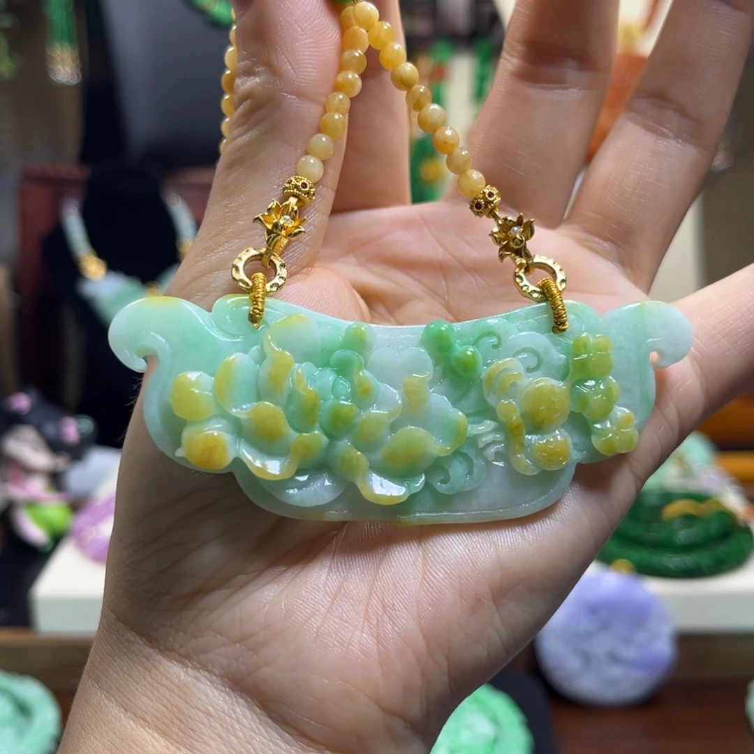 翡翠未镶嵌颈饰天然翡翠