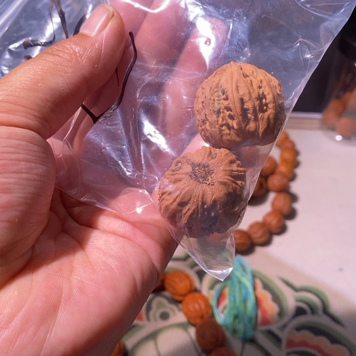 文玩核桃手串思****°…………