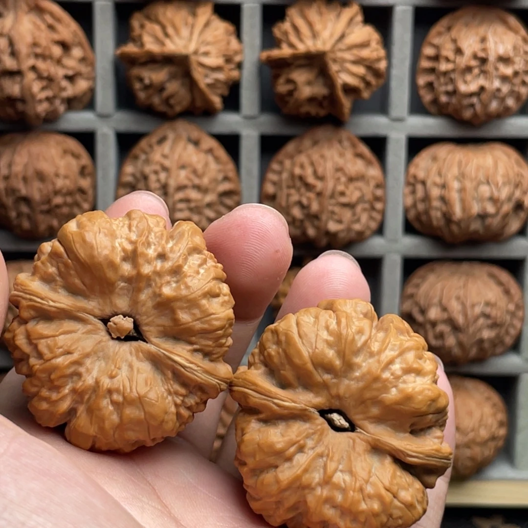 ****你核桃把件42蛤蟆头