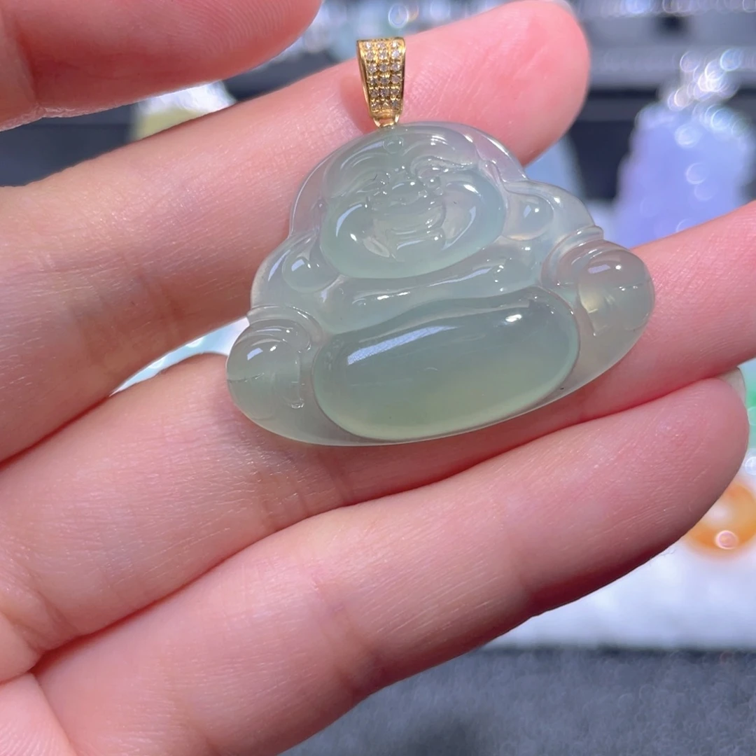 翡翠18K金镶嵌颈饰翡翠