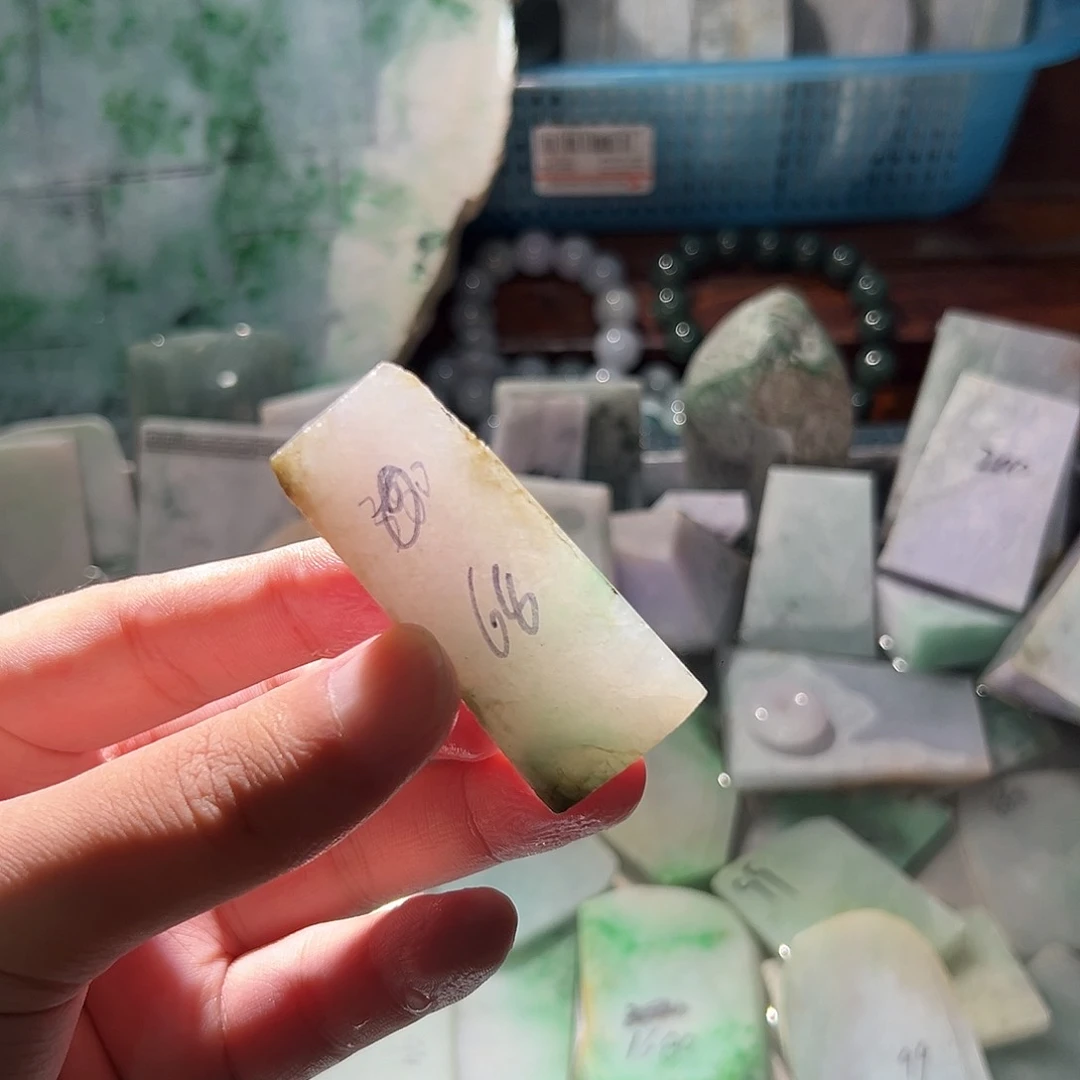 翡翠散珠翡翠原石