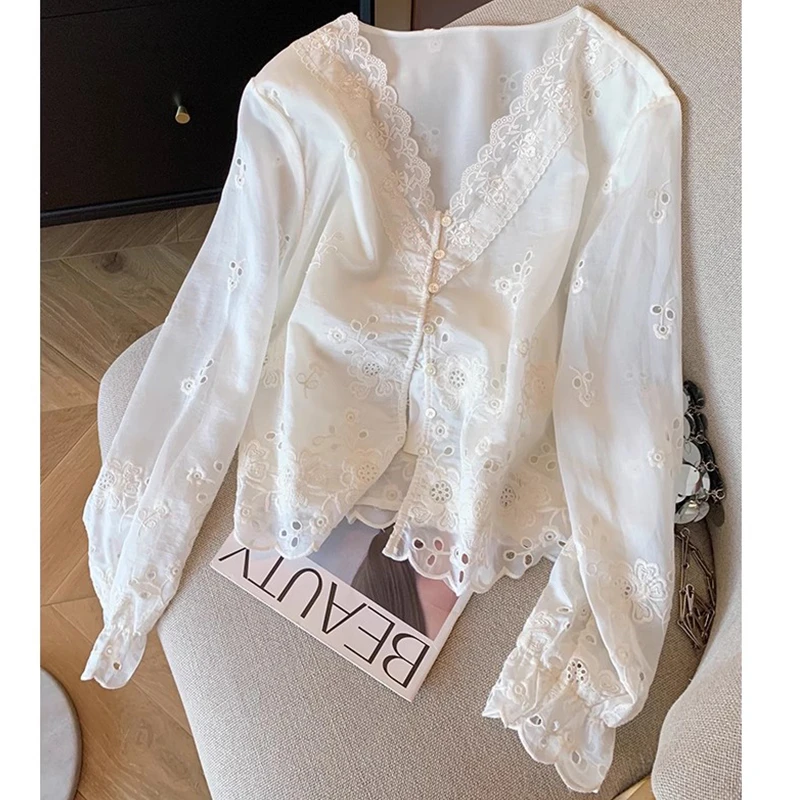 新中式国风女装镂空蕾丝上衣2025春夏新款高级感复古洋气衣服衬衫