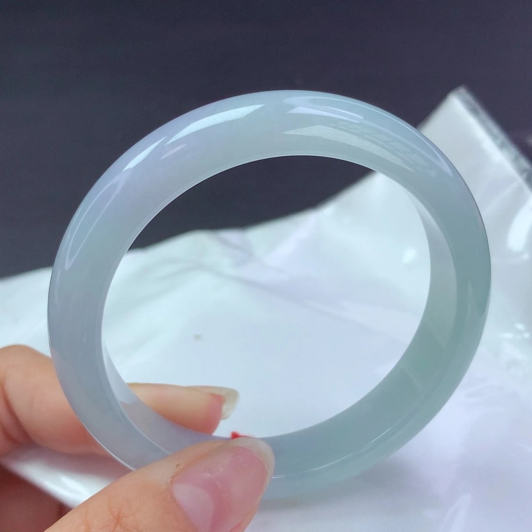 【闪购商品】翡翠手镯未镶嵌a 12800