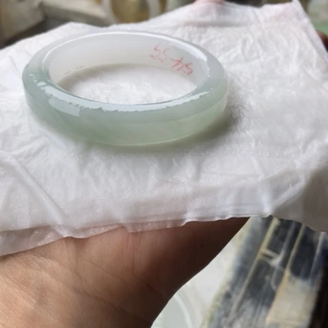 石英质玉手镯未镶嵌千**妈加工定制