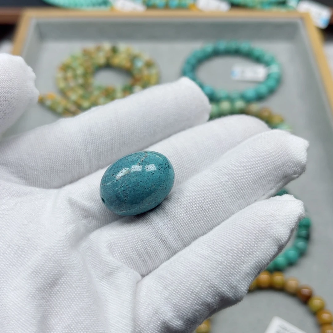 绿松石未镶嵌挂件