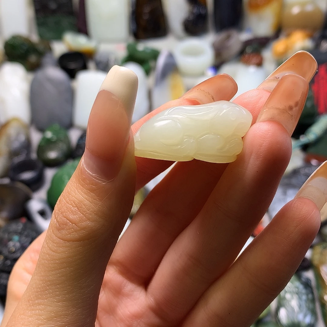 颈饰未镶嵌和田玉