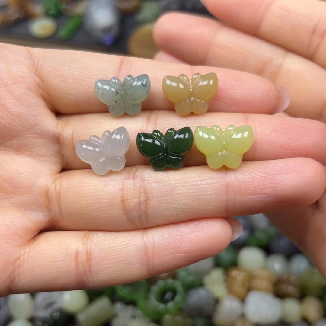 和田玉未镶嵌颈饰98一个多样性发其一