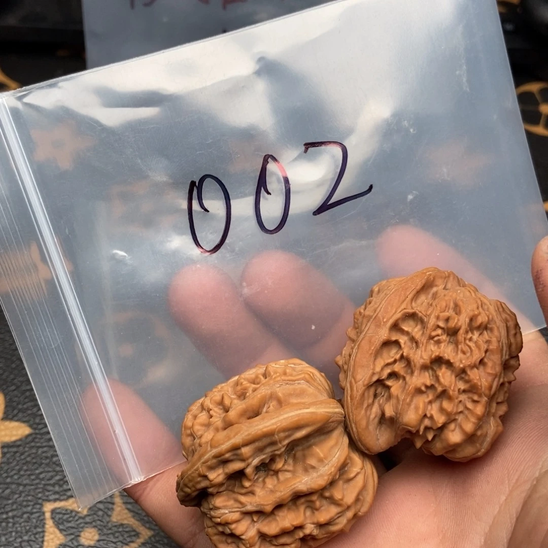 文玩核桃吊坠四座楼