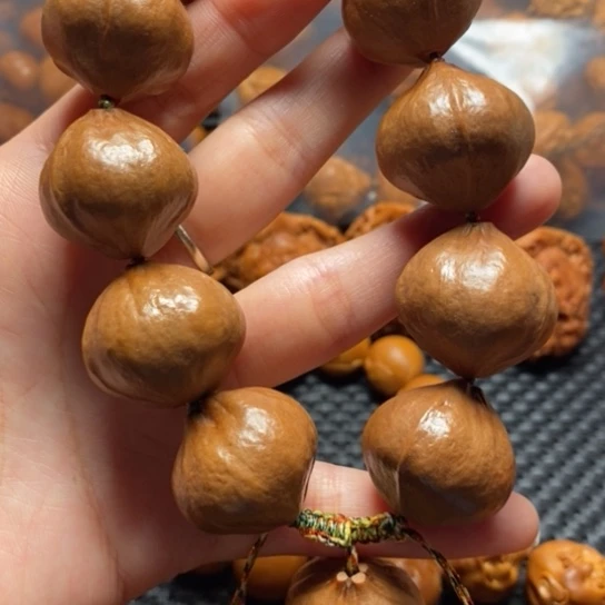 橄榄核吊坠何*云大素核