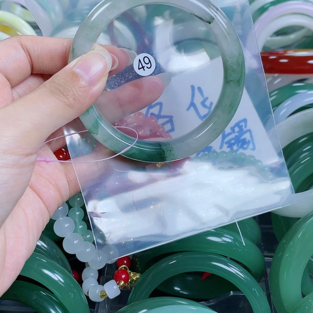 【闪购商品】石英质玉手镯未镶嵌6162