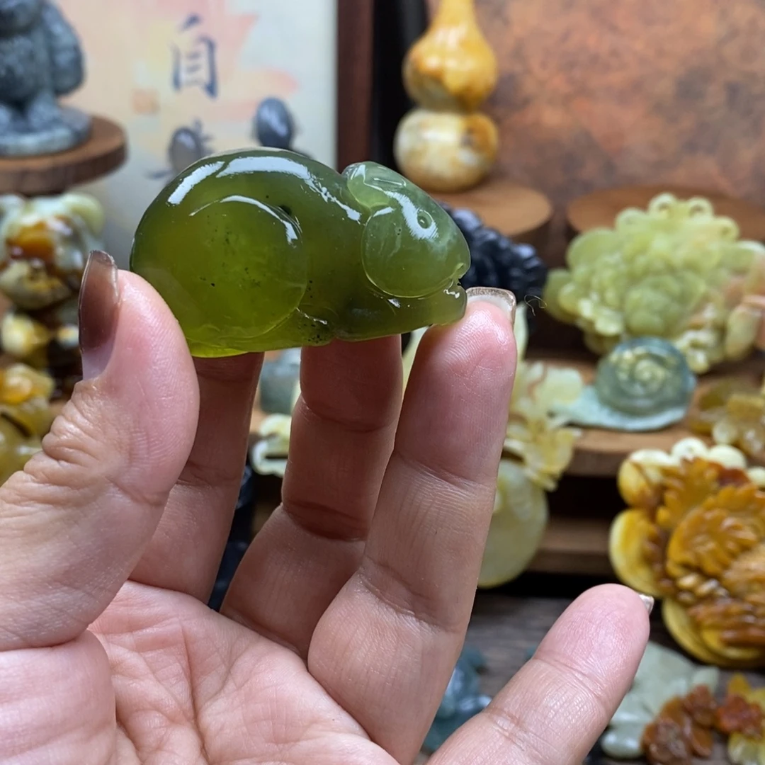 蛇纹石玉未镶嵌吊坠(赠链)