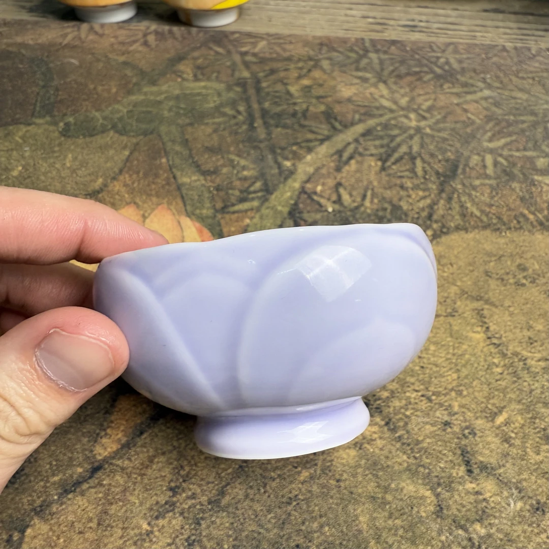 紫罗兰莲纹主人杯