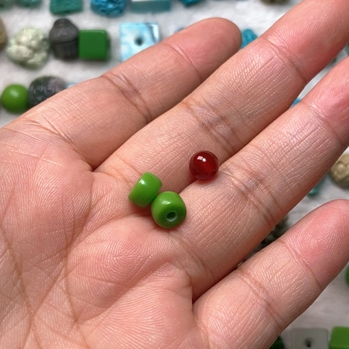 南红玛瑙未镶嵌颈饰