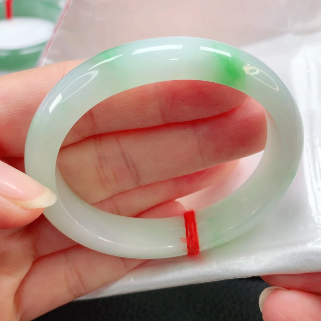 未镶嵌手镯翡翠52贵妃