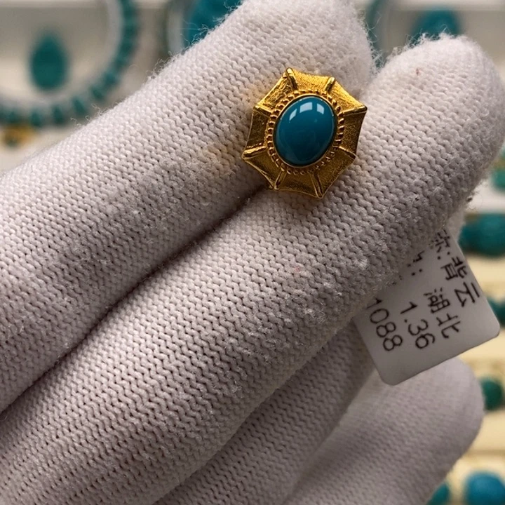 绿松石珠宝奇石18K金镶嵌