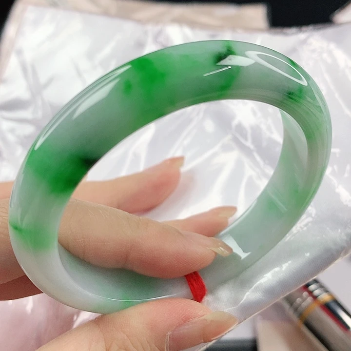 未镶嵌手镯翡翠，600