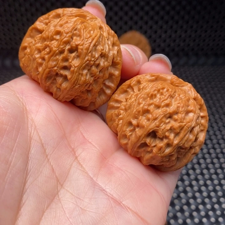 文玩核桃吊坠8白狮子41