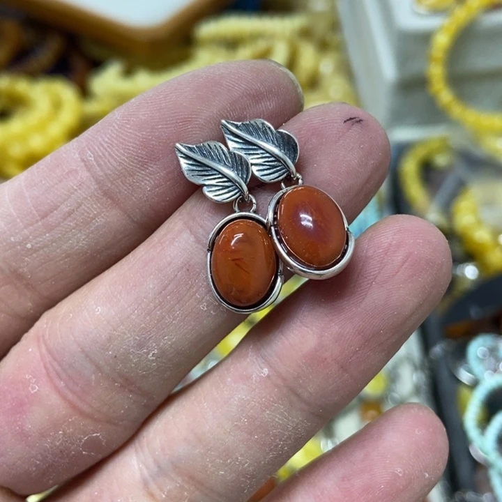 南红玛瑙耳钉银S925镶嵌耳钉