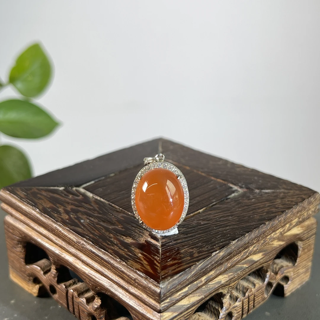 JGB04-37   s925银镶南红-吊坠