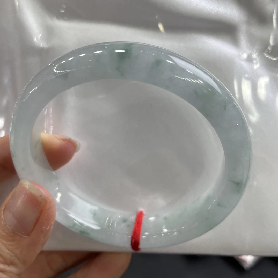 58.2圈冰润飘花正圈女款彰显优雅气质天然缅甸翡翠货