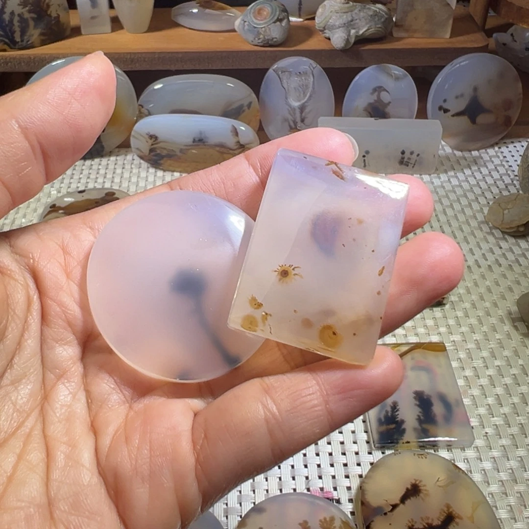 狼***子玛瑙/玉髓未镶嵌颈饰