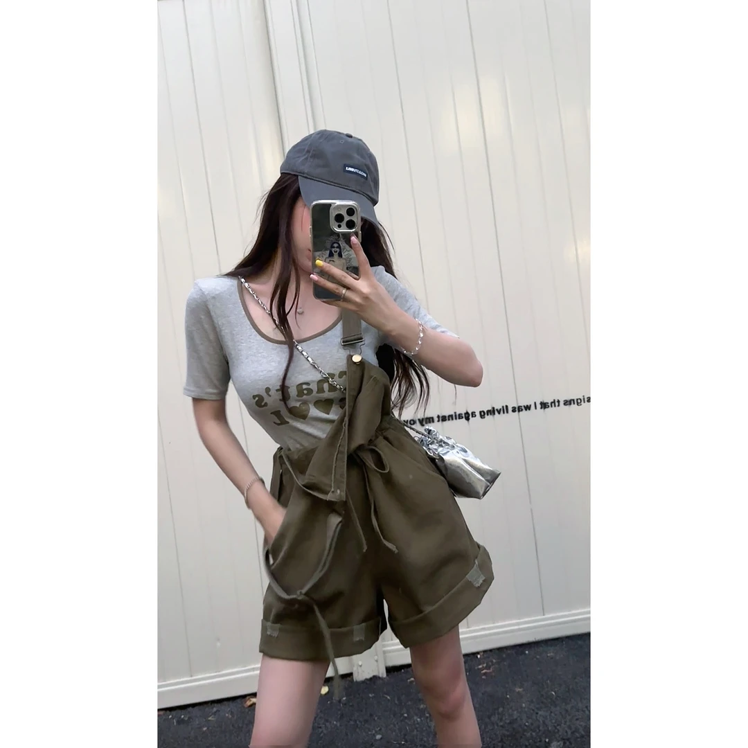 【HuiHui】韩版时尚新款牛仔裤短裤系带百搭背带裤（A3077)