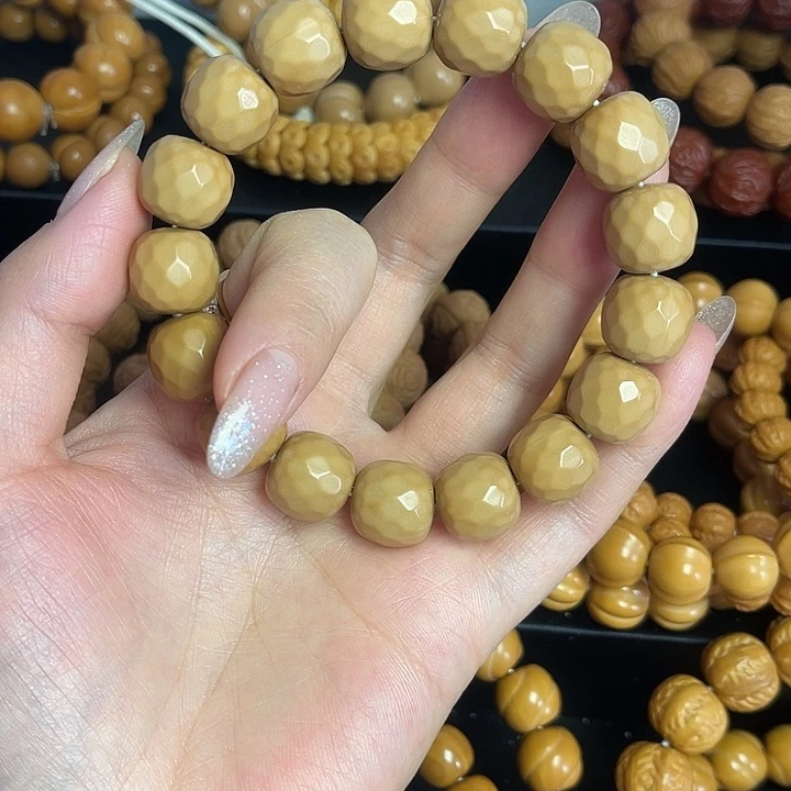 猴头核桃吊坠猴头