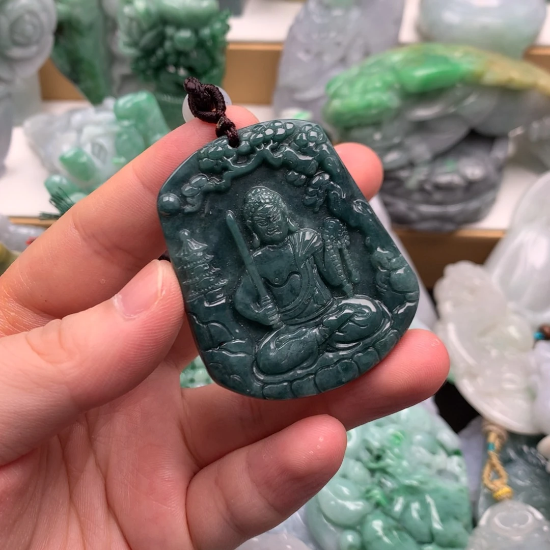 吊坠(不含链)未镶嵌翡翠