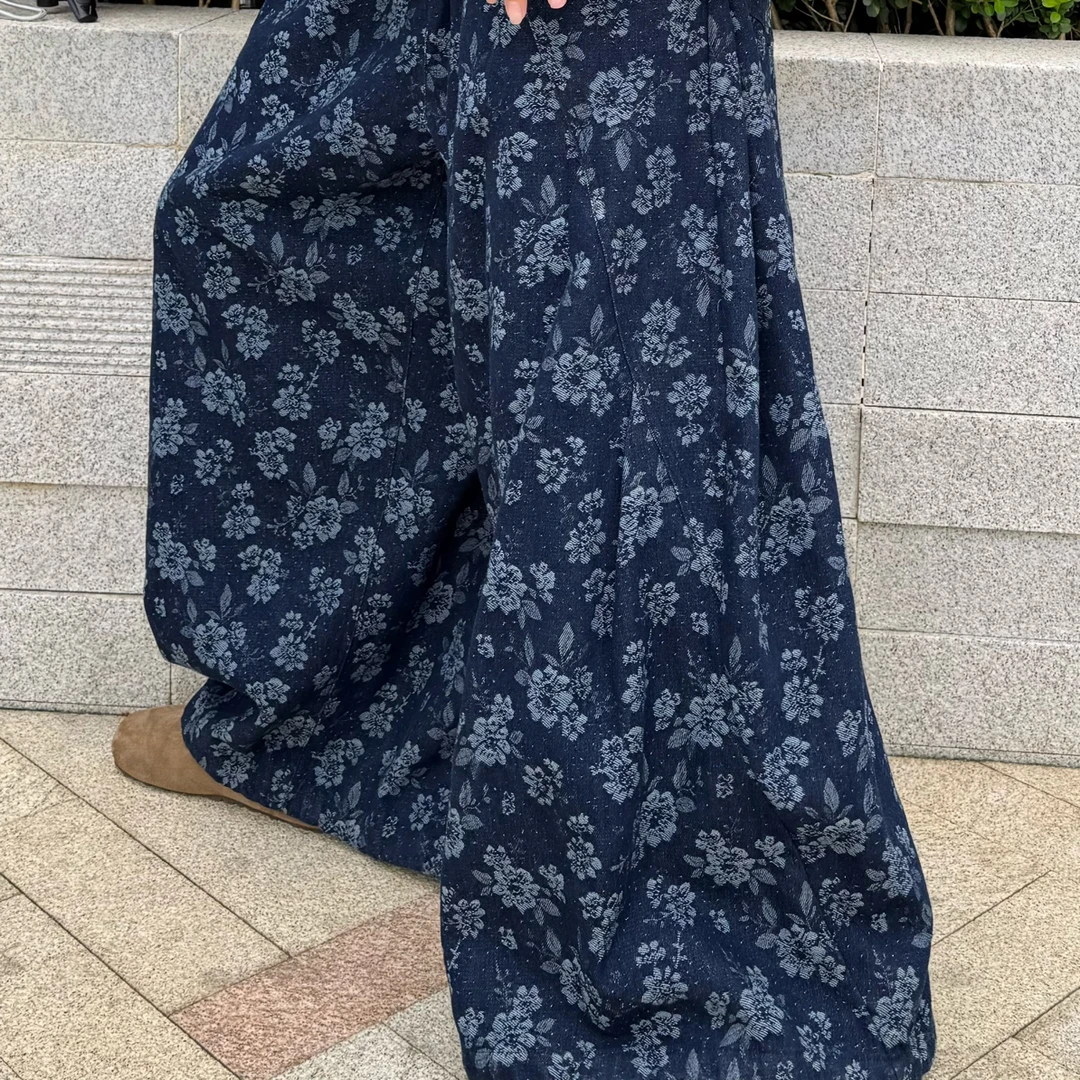 韩国刺绣牛仔裤宽松