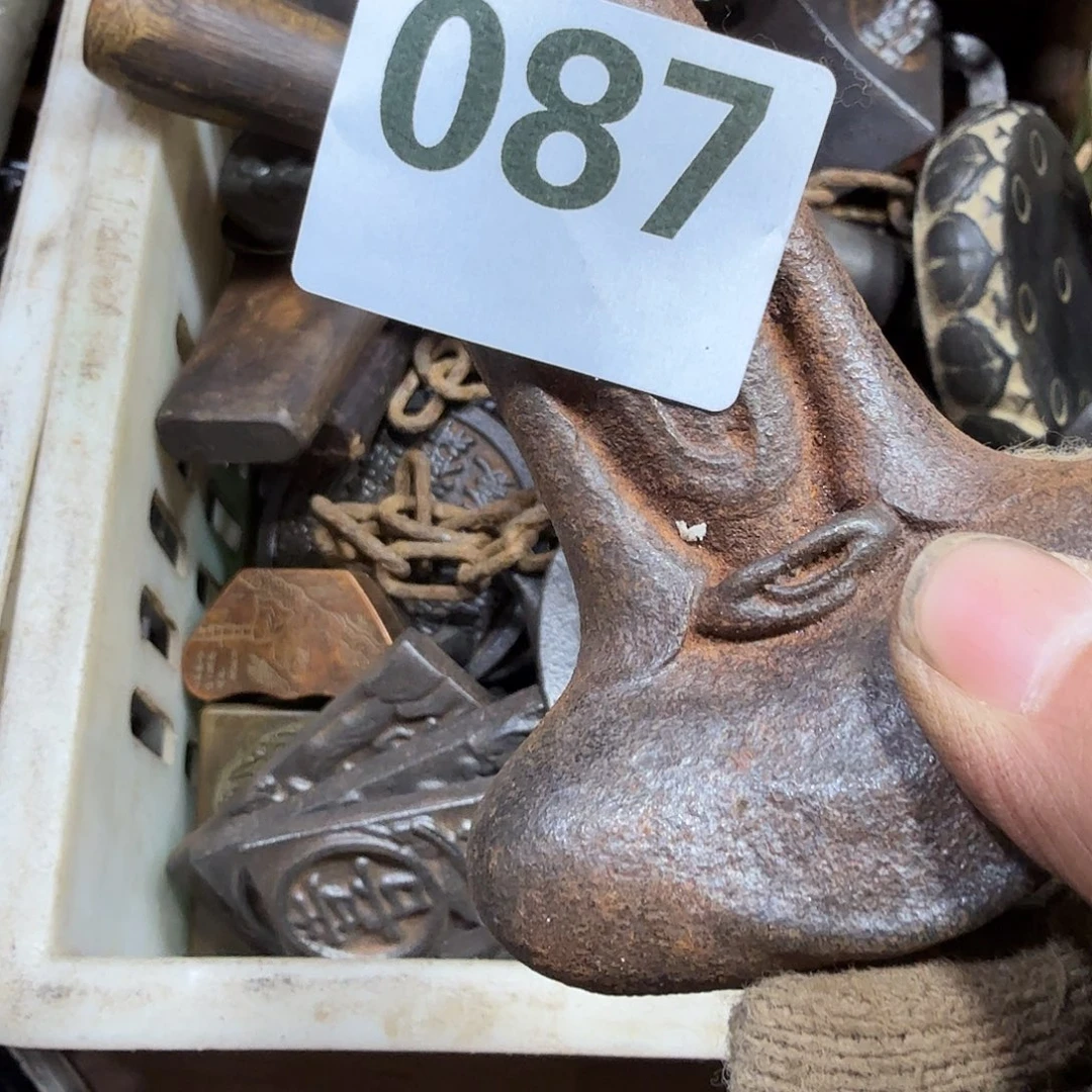 国***钊一物一图，工艺品。