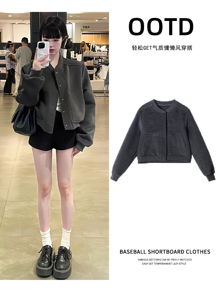 灰色秋季短款棒球服外套女春秋巴恩风早秋正肩夹克小个子毛呢卫衣