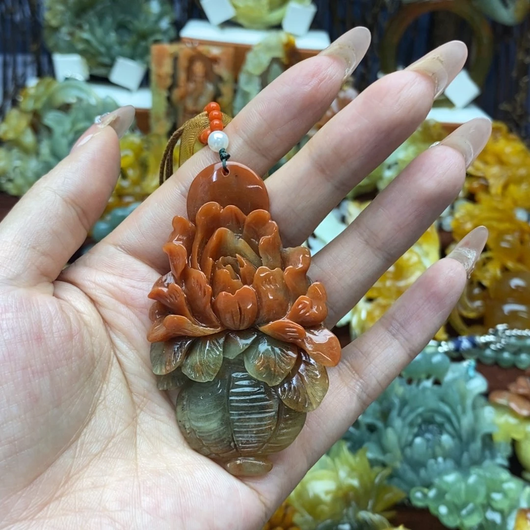 蛇纹石玉未镶嵌颈饰
