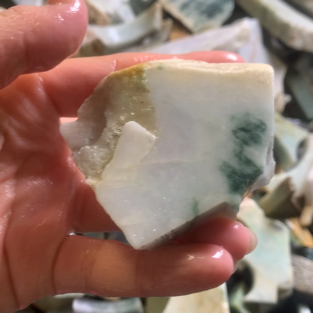 翡翠颈饰未镶嵌缅甸翡翠