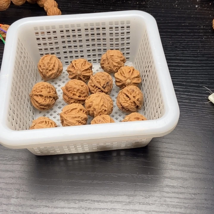 弦**风38粒定制打孔，定制商品不退不换