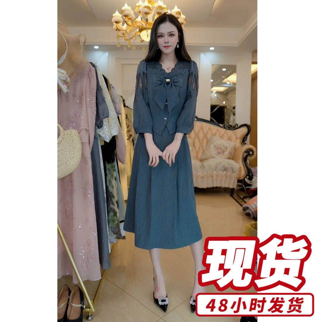 假两件连衣裙2025新款气质收腰显瘦设计感裙子D3296