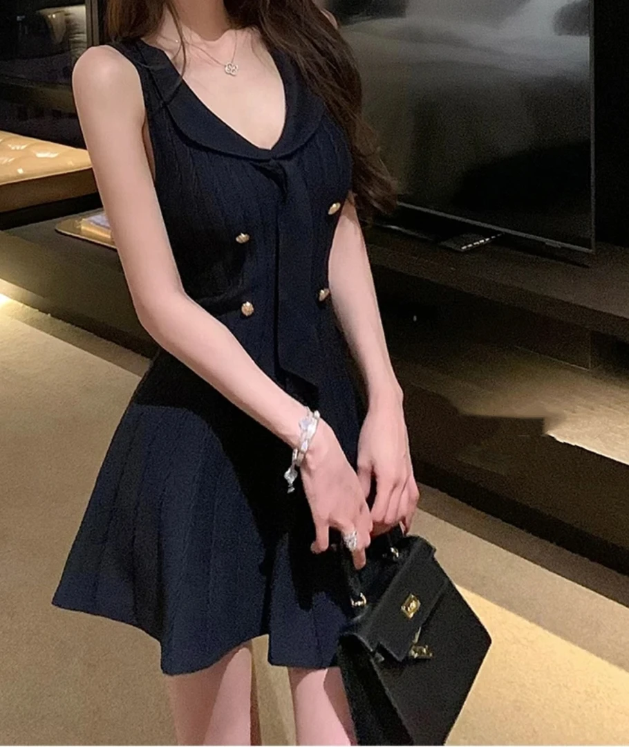 沪上千金*名媛气质感无袖针织显瘦修身小香风女连衣裙