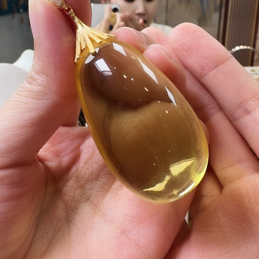 琥珀未镶嵌颈饰吊坠