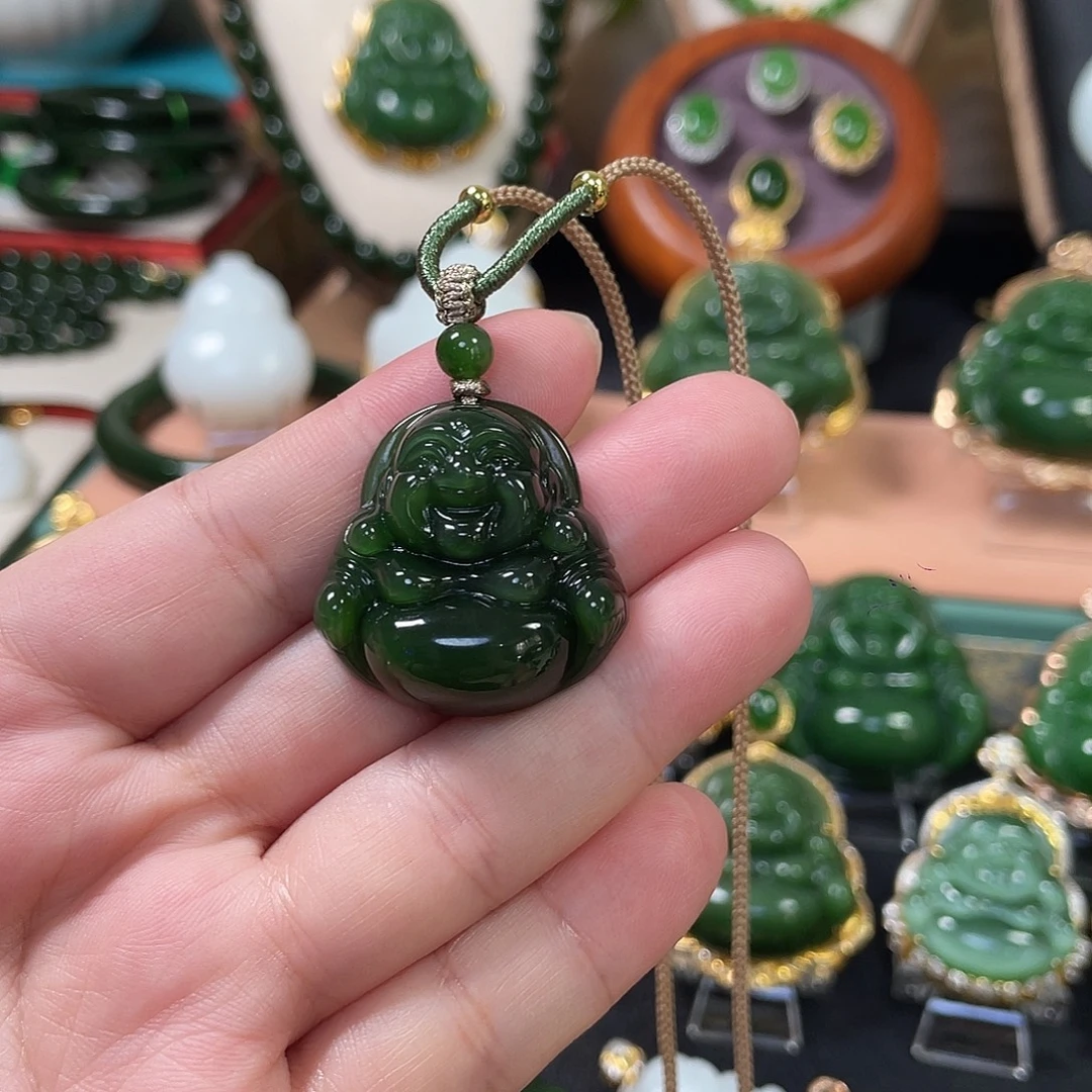 和田玉（碧玉）未镶嵌颈饰辣绿佛公30