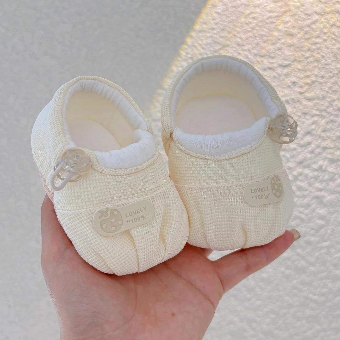 春季卡通步前鞋0-12个月男女宝宝软底防滑点胶底步前鞋休闲鞋