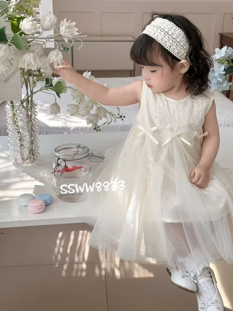 千金风女B级蝴蝶纯色A字裙连衣裙女童吊带蕾丝童装裙子