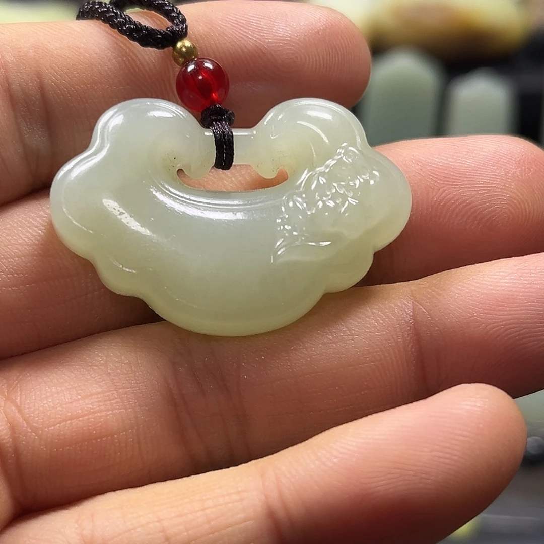 和田玉未镶嵌吊坠(不含链)